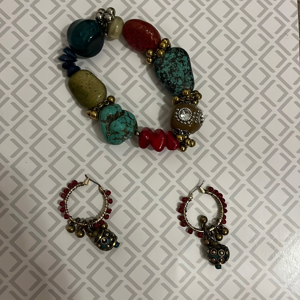 Earring and bracelet set
